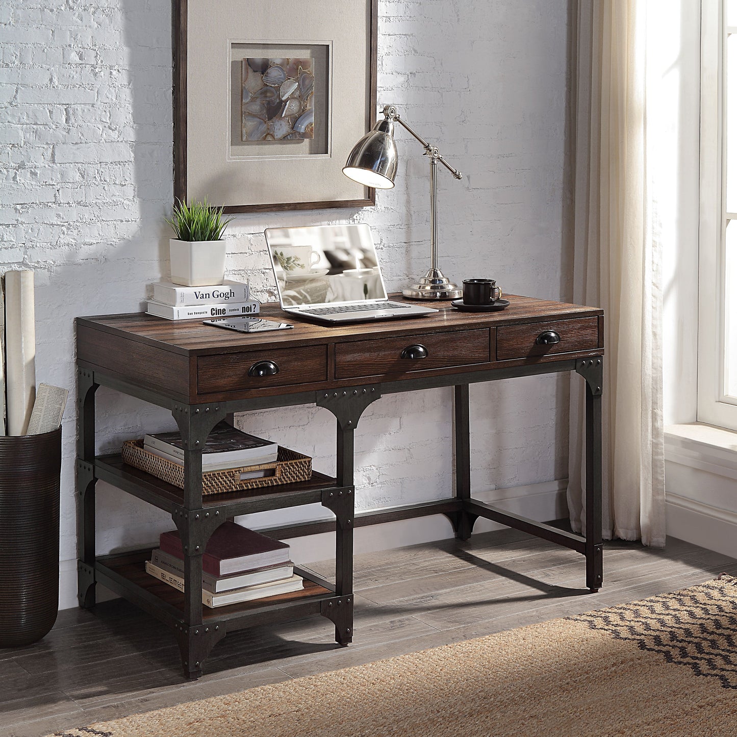 Gorden Writing Desk